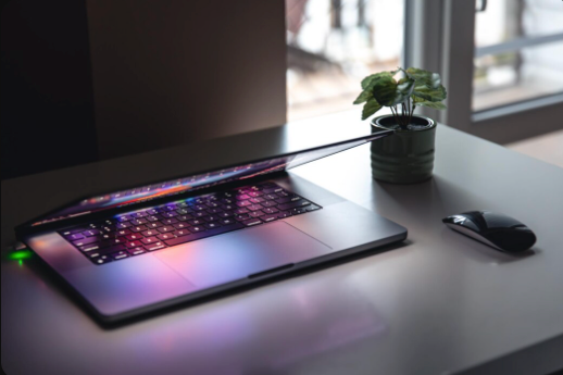 Pentingnya VPN untuk Berinternet Aman dan Bebas Blokir