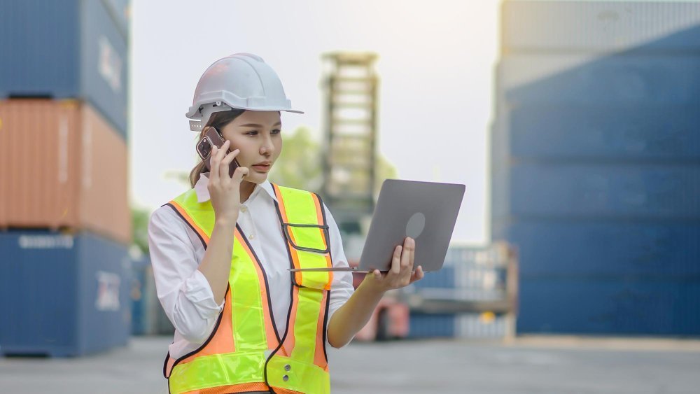 Kegunaan Pinisi Dulu dan Sekarang: Kapal Niaga Hingga Wisata