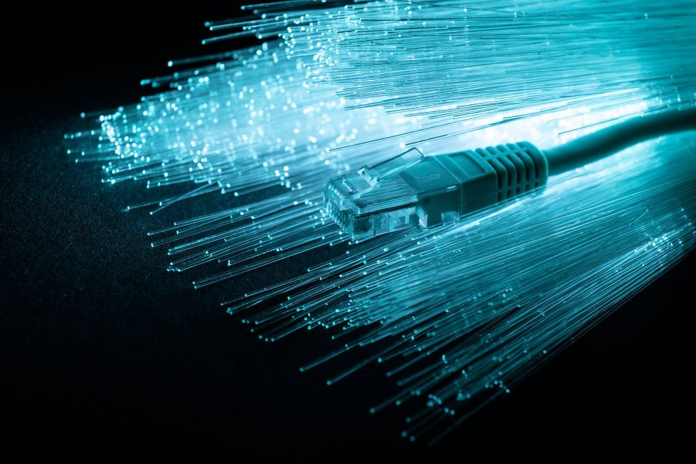 Peran Internet dalam Perubahan Sosial dan Ekonomi Global